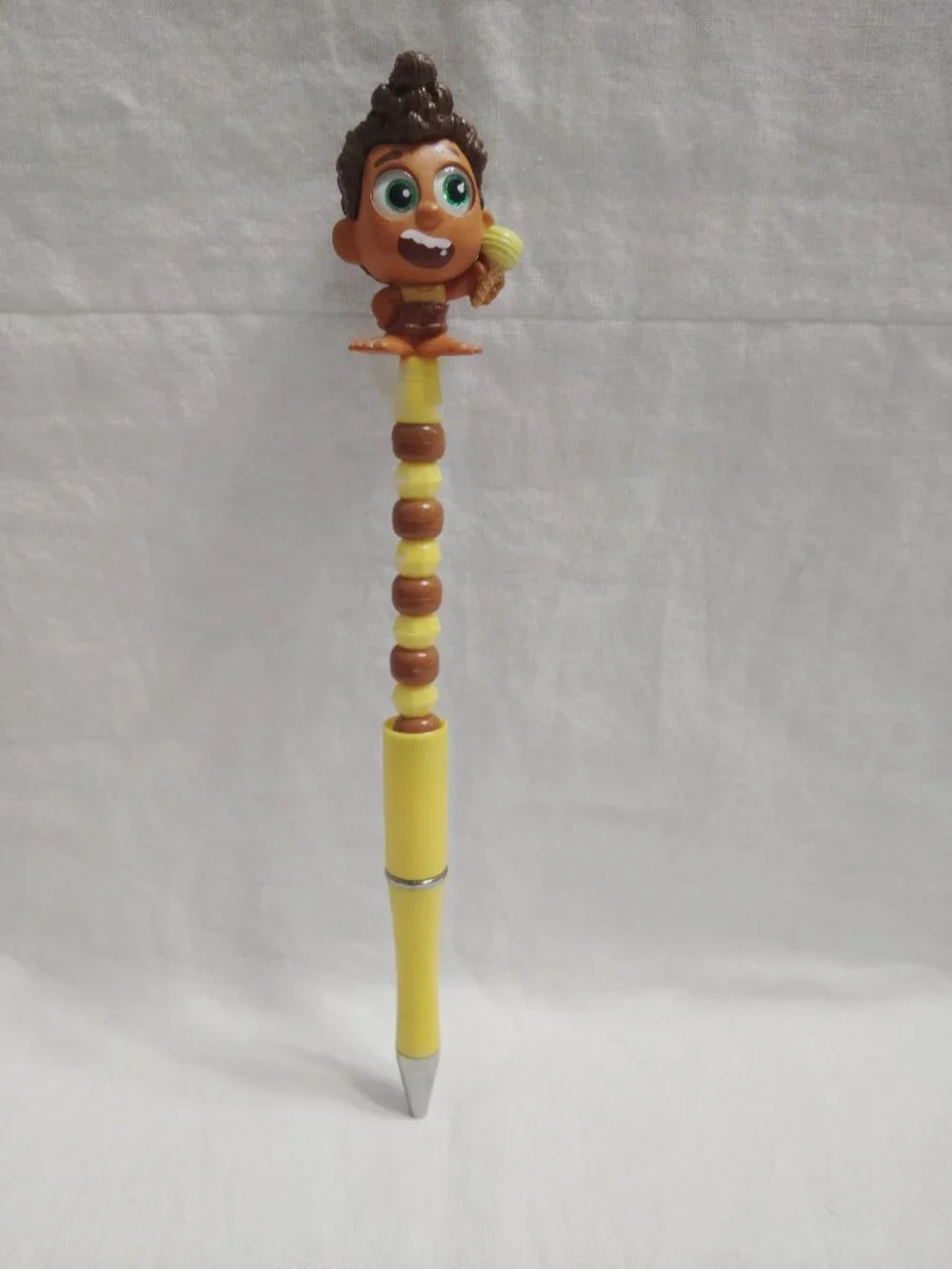 . Disney Doorable- Alberto  - Handmade Beaded Pen